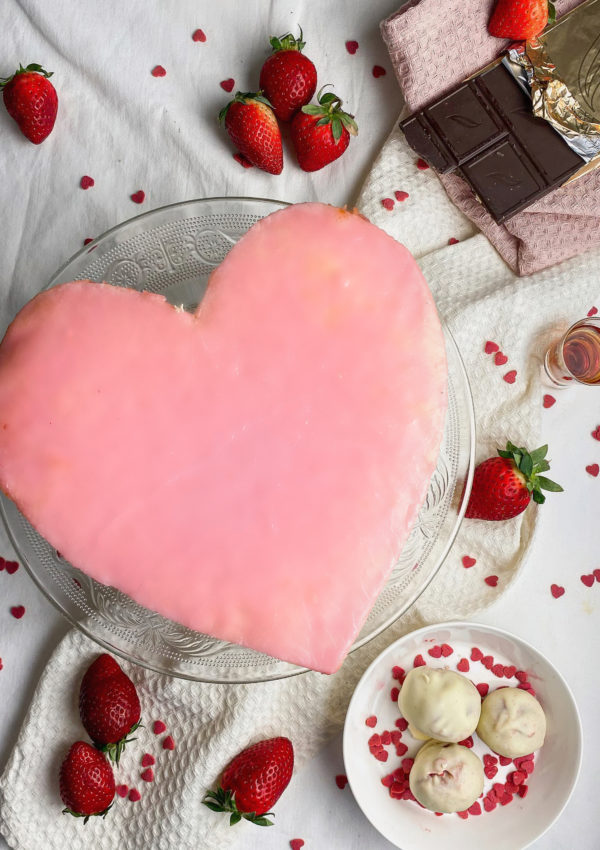 Valentine’s Series: Punch Heart Cake With Rum