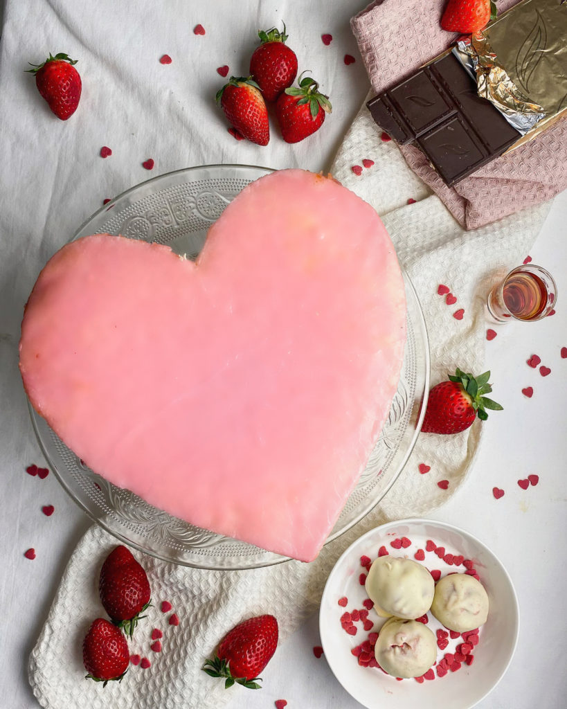 Valentine's Series: Punch Heart Cake With Rum