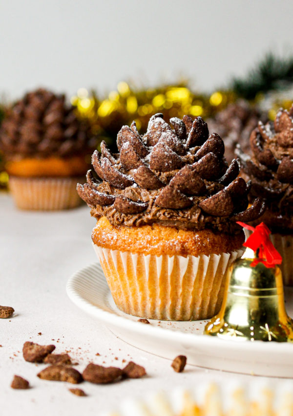 Chocolate Pine Cone Cupcakes