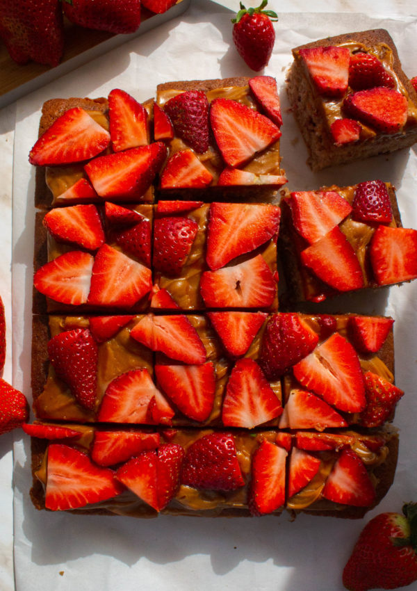 Strawberry Sheet Cake With Caramel Spread