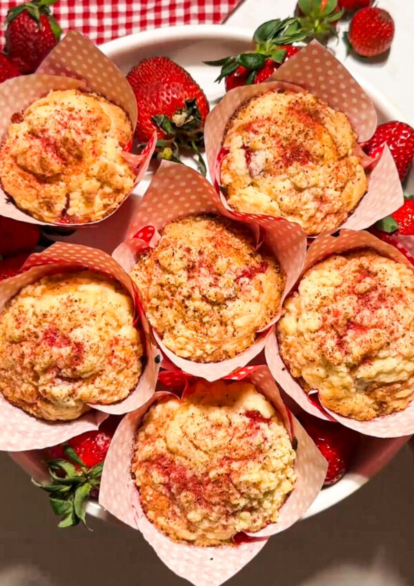 Strawberry Muffins with Crumble Topping